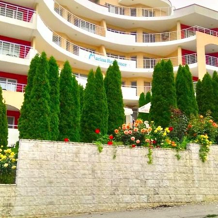 Apartment Marina Residence - Апартамент Марина Резидънс Kavarna Eksteriør bilde