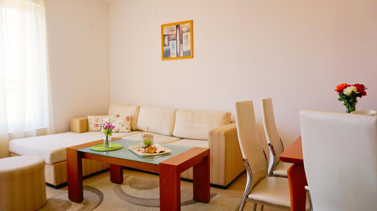 Apartment Marina Residence - Апартамент Марина Резидънс Kavarna Eksteriør bilde