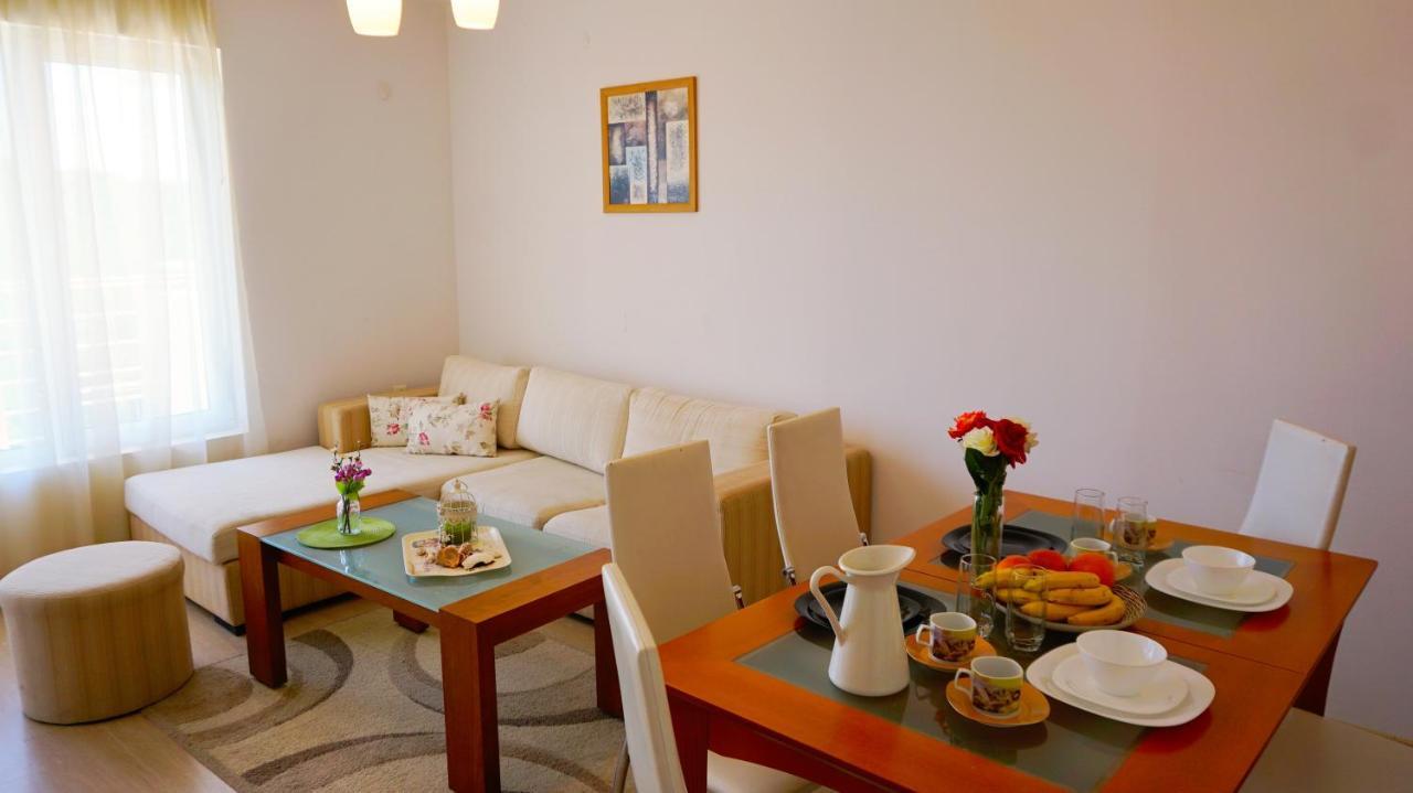 Apartment Marina Residence - Апартамент Марина Резидънс Kavarna Eksteriør bilde