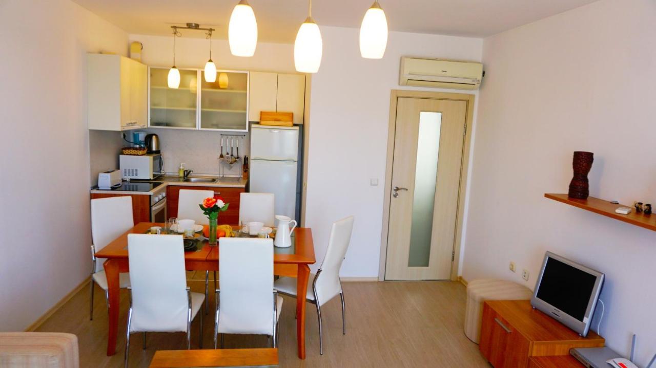 Apartment Marina Residence - Апартамент Марина Резидънс Kavarna Eksteriør bilde