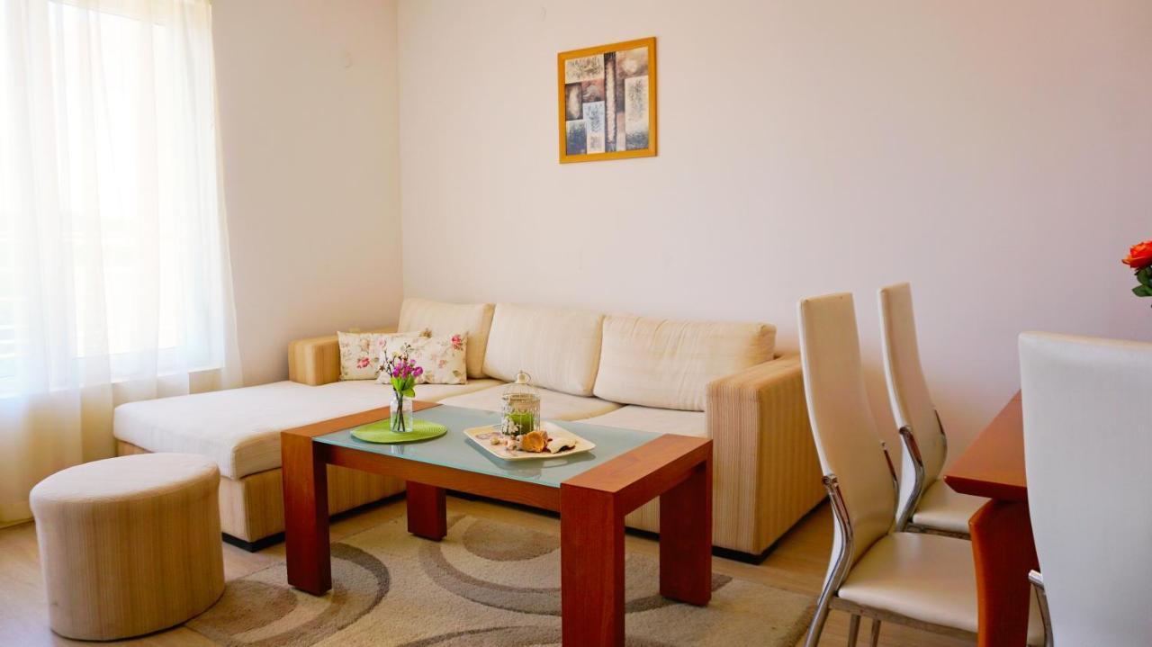 Apartment Marina Residence - Апартамент Марина Резидънс Kavarna Eksteriør bilde