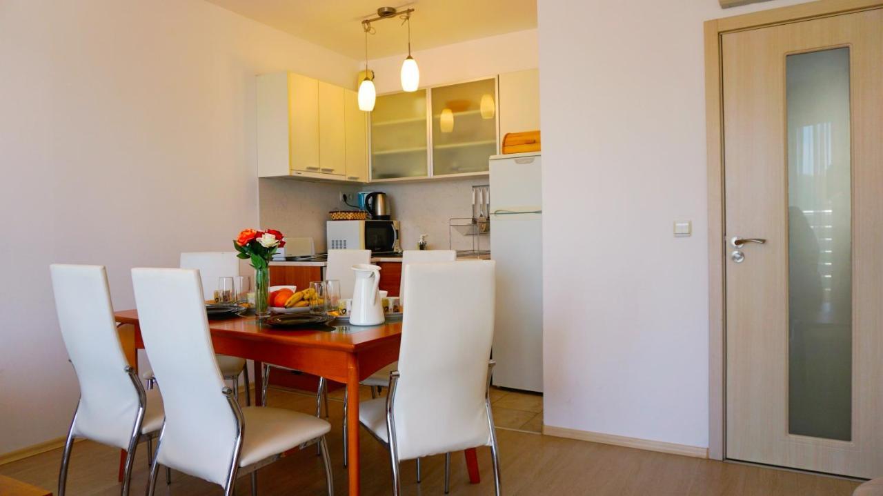 Apartment Marina Residence - Апартамент Марина Резидънс Kavarna Eksteriør bilde